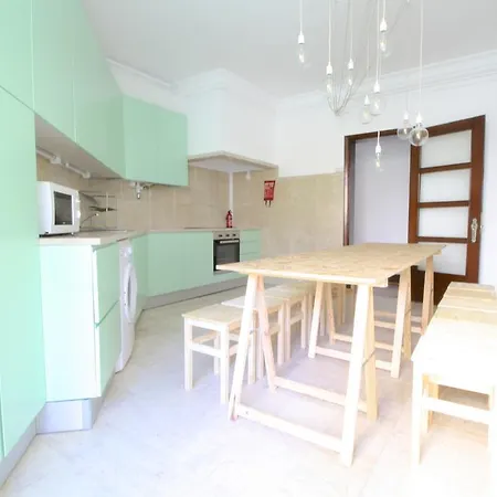 Terrace In For Groups